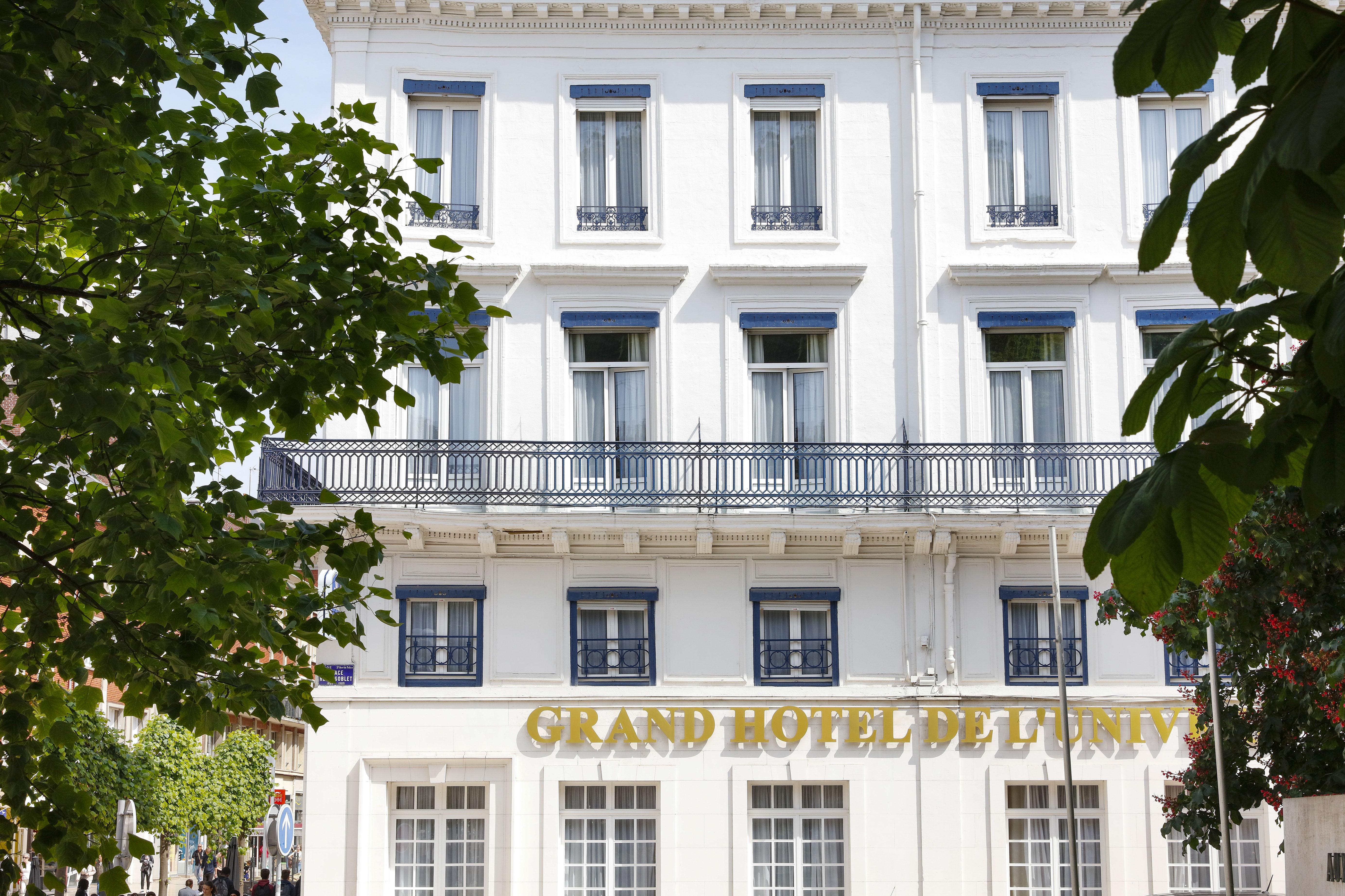 Grand Hotel De L'Univers Amiens Esterno foto